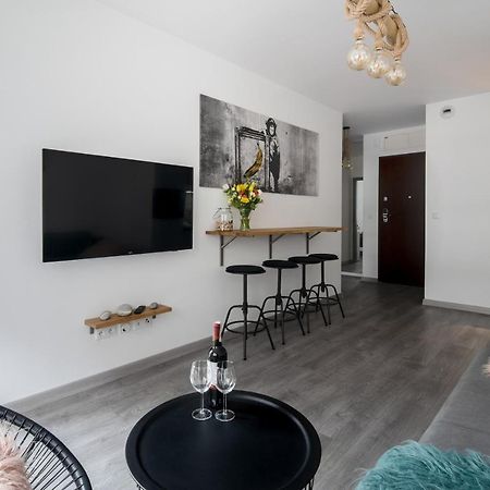 Unique Apt Eve - Free Garage Krakau Buitenkant foto